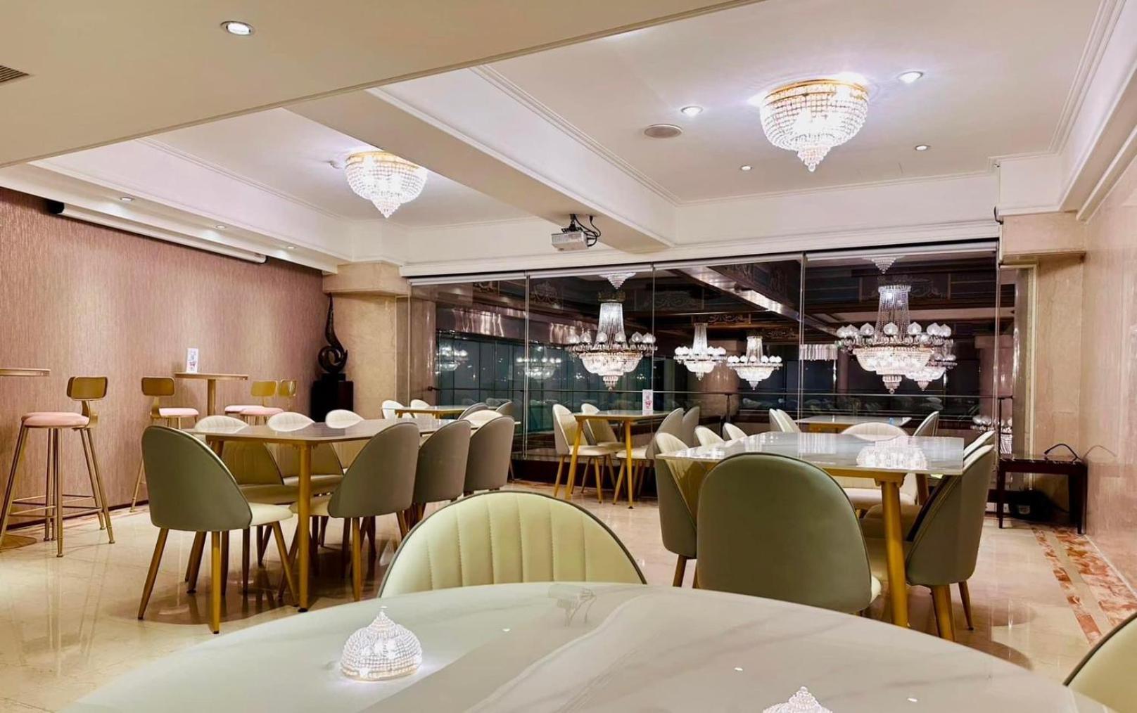 T Hotel Đài Trung Ngoại thất bức ảnh